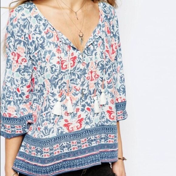 Hollister Printed top - Picture 1 of 7